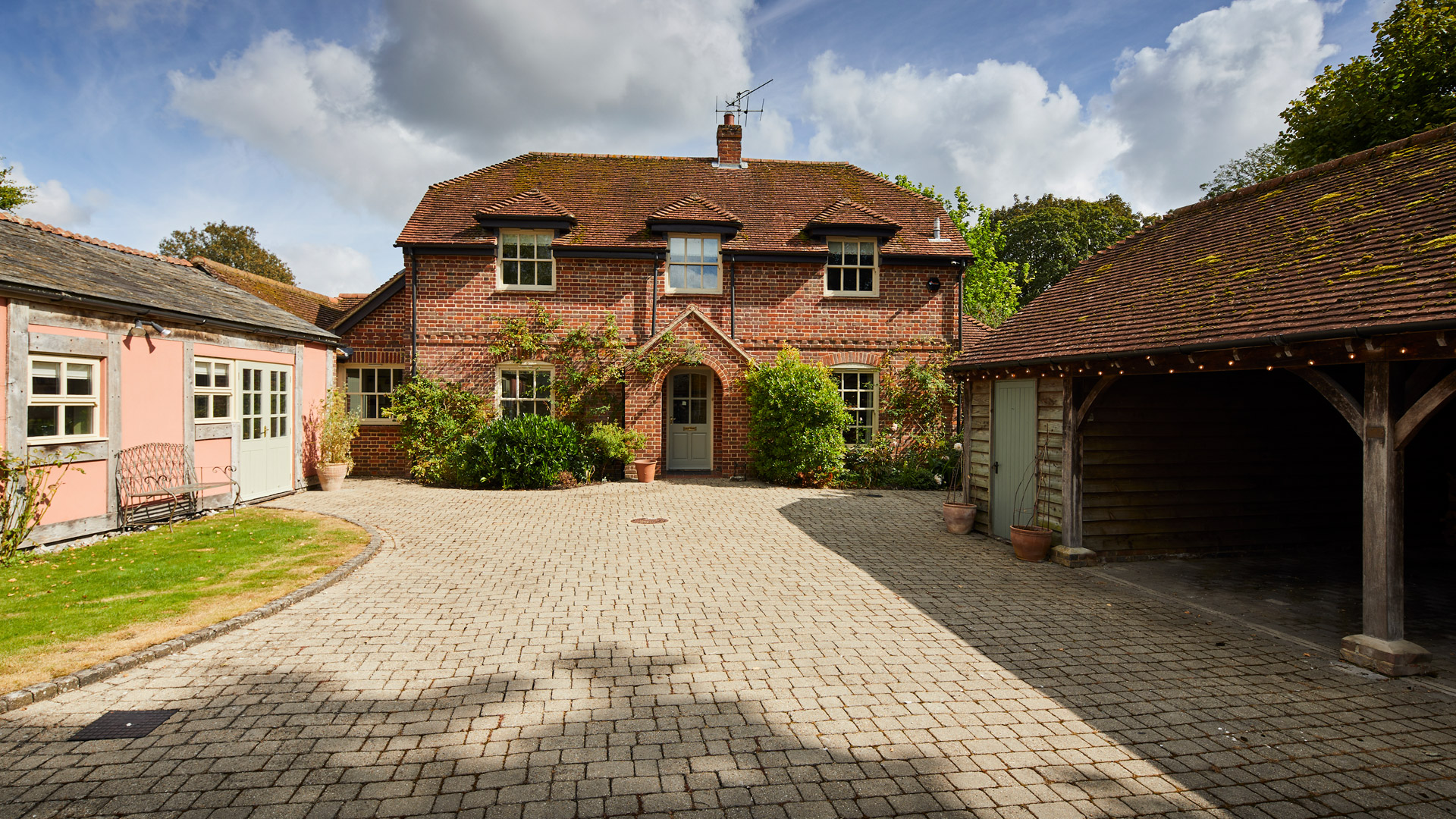 Manton Property, North Wiltshire, Village House. Project Management. Property renovation.